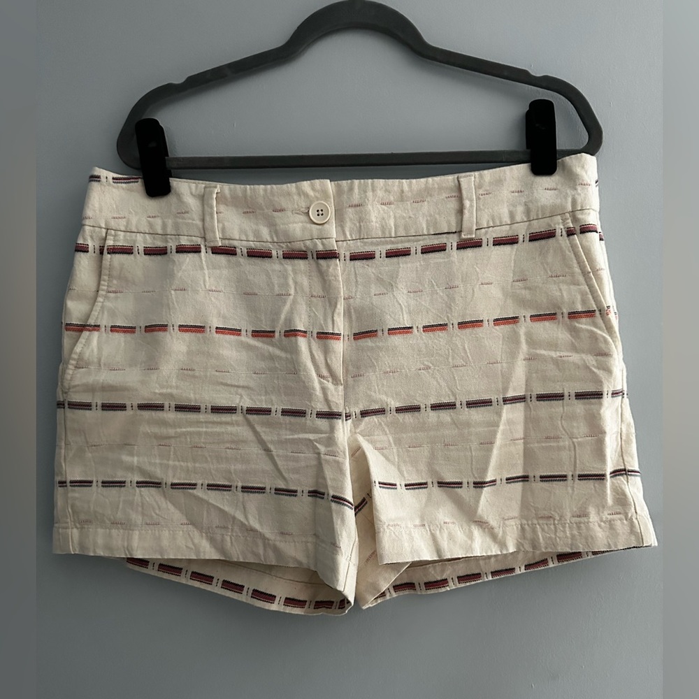 Loft Outlet off white linen shorts, size 12